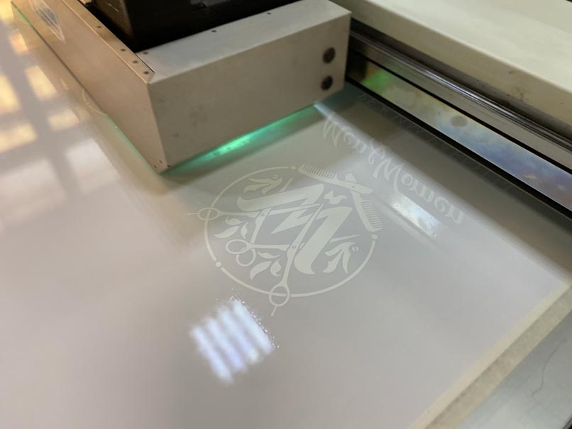 05 Печать на прозрачной пленке белилами - print100.ru