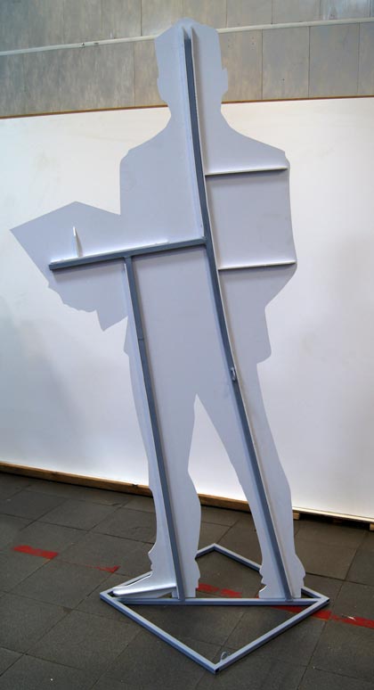 Пластиковая фигура в полный рост на металлокаркасе - print100.ru