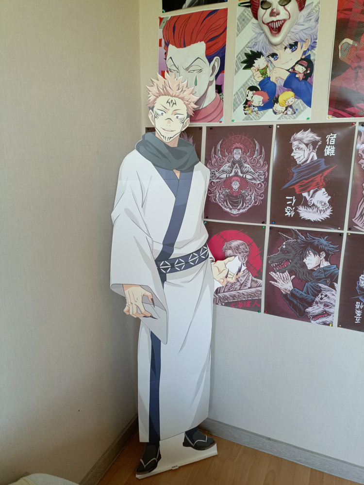 Ростовая фигура из тонкого картона